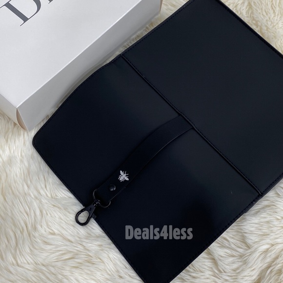 Dior Pouch - Picture 7 of 7